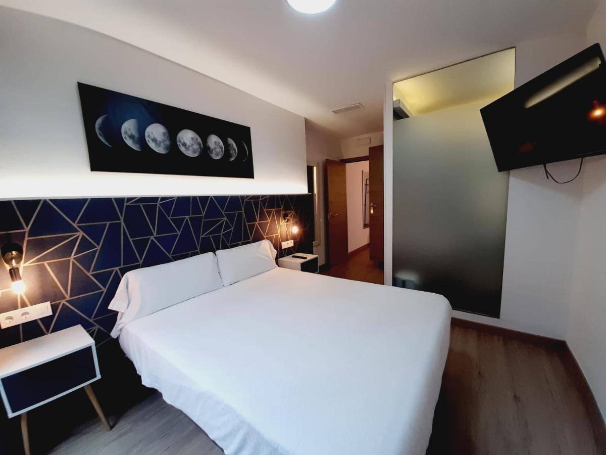 Hostal Laia By Gaiarooms Barcelona Kültér fotó