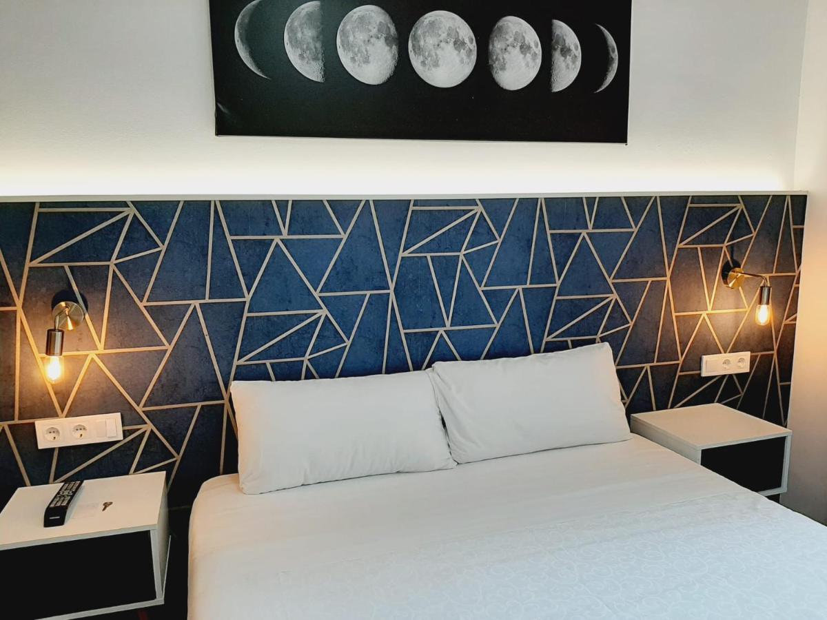 Hostal Laia By Gaiarooms Barcelona Kültér fotó