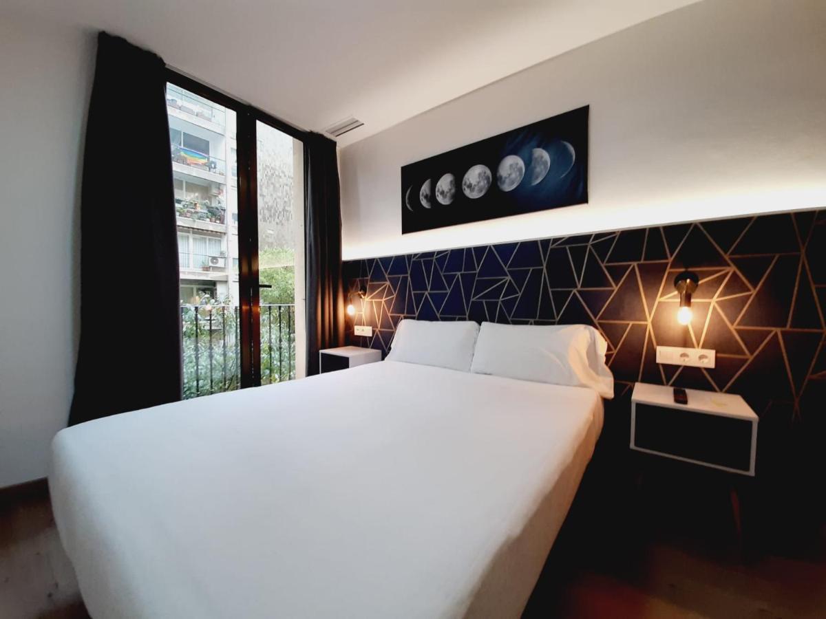 Hostal Laia By Gaiarooms Barcelona Kültér fotó