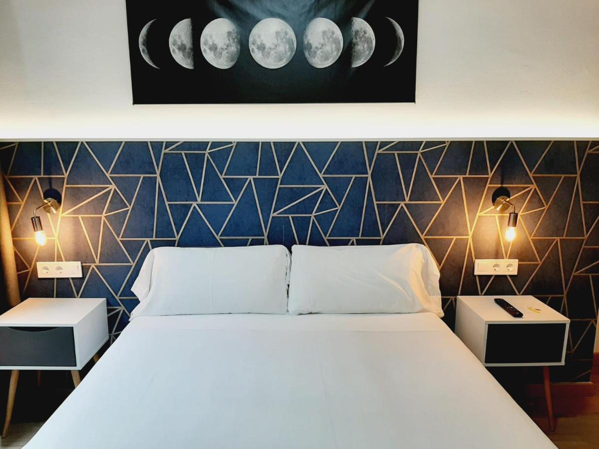 Hostal Laia By Gaiarooms Barcelona Kültér fotó