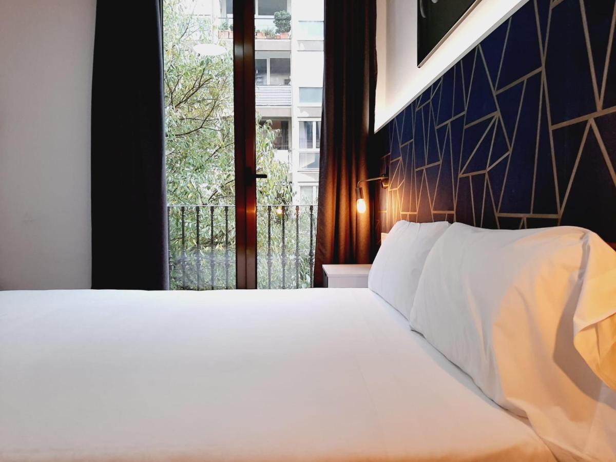 Hostal Laia By Gaiarooms Barcelona Kültér fotó